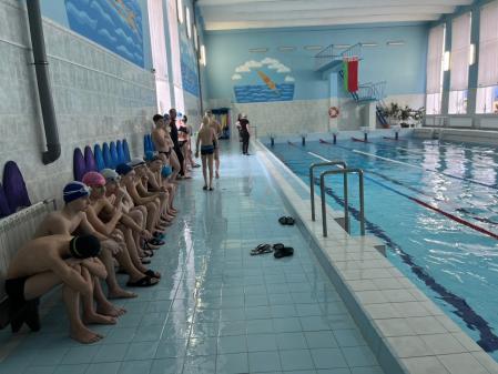 Прошли районные соревнования по плаванию среди учащихся 7-11 классов общеобразовательных школ Солигорского района