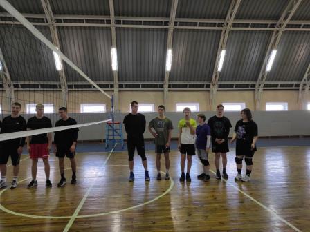Товарищеская встреча по волейболу среди занимающихся в физкультурно-оздоровительных группах учреждения, посвященная Дню Конституции Республики Беларусь