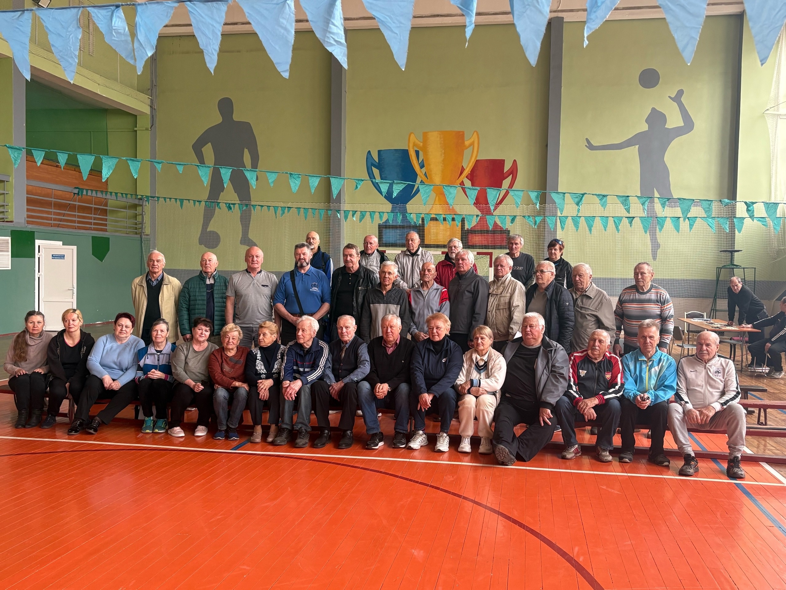 13.05.2025 в спортивном зале ФОКа г.Солигорска прошли спортивные мероприятия среди членов ПО ветеранов физической культуры и спорта Солигорского района, посвященные Дню работников физической культуры и спорта.